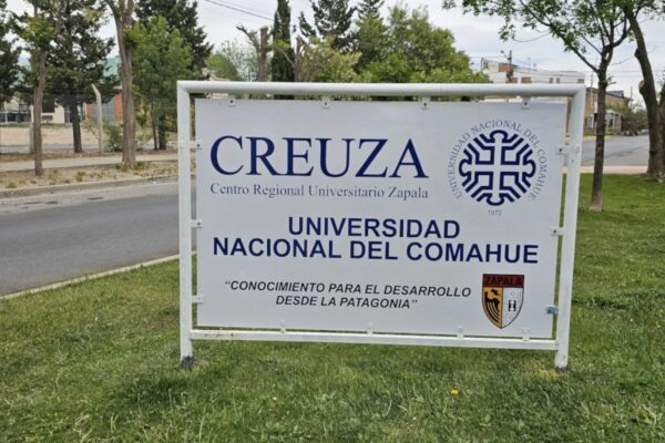 Creuza, 50 años defendiendo la universidad pública en Zapala y ahora en Chos Malal
